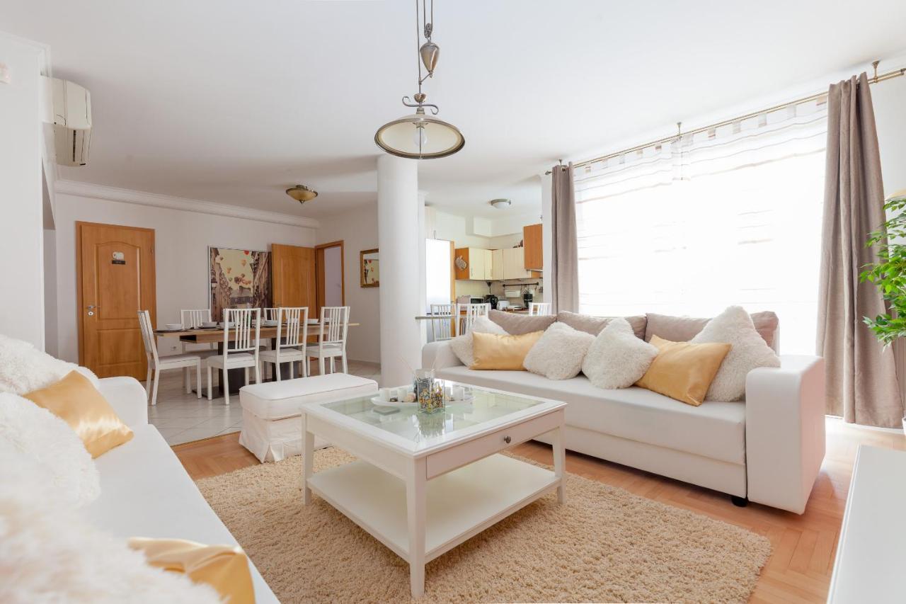 Gde Hollo Apartments Будапеща Екстериор снимка