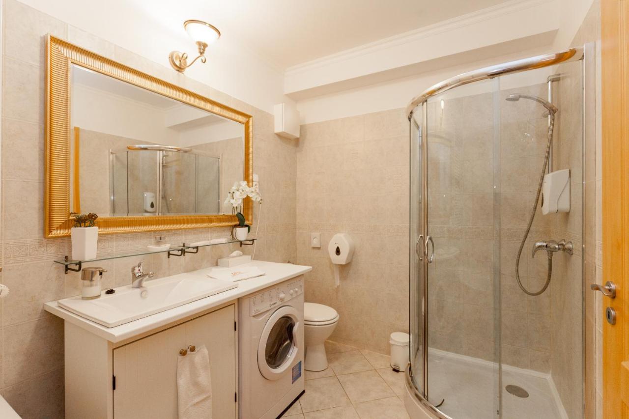 Gde Hollo Apartments Будапеща Екстериор снимка