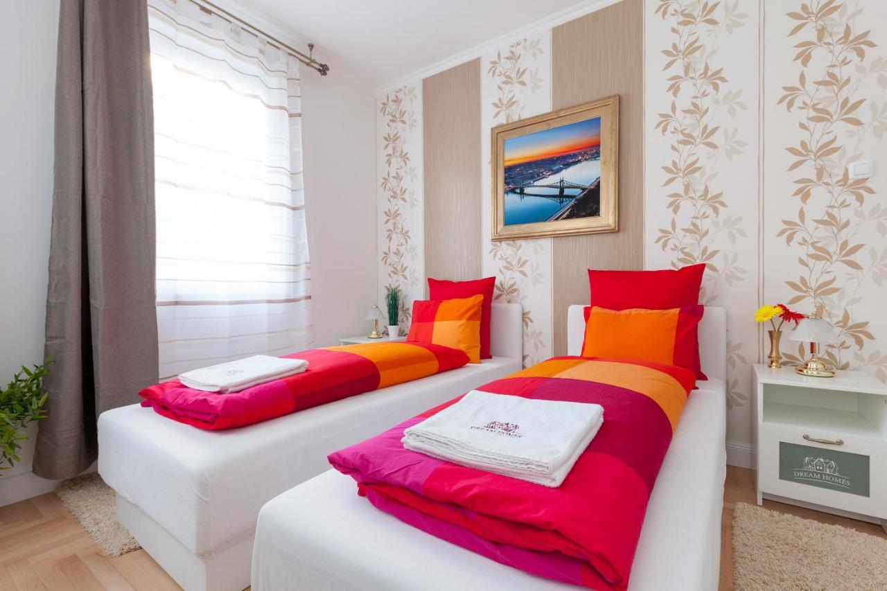 Gde Hollo Apartments Будапеща Екстериор снимка